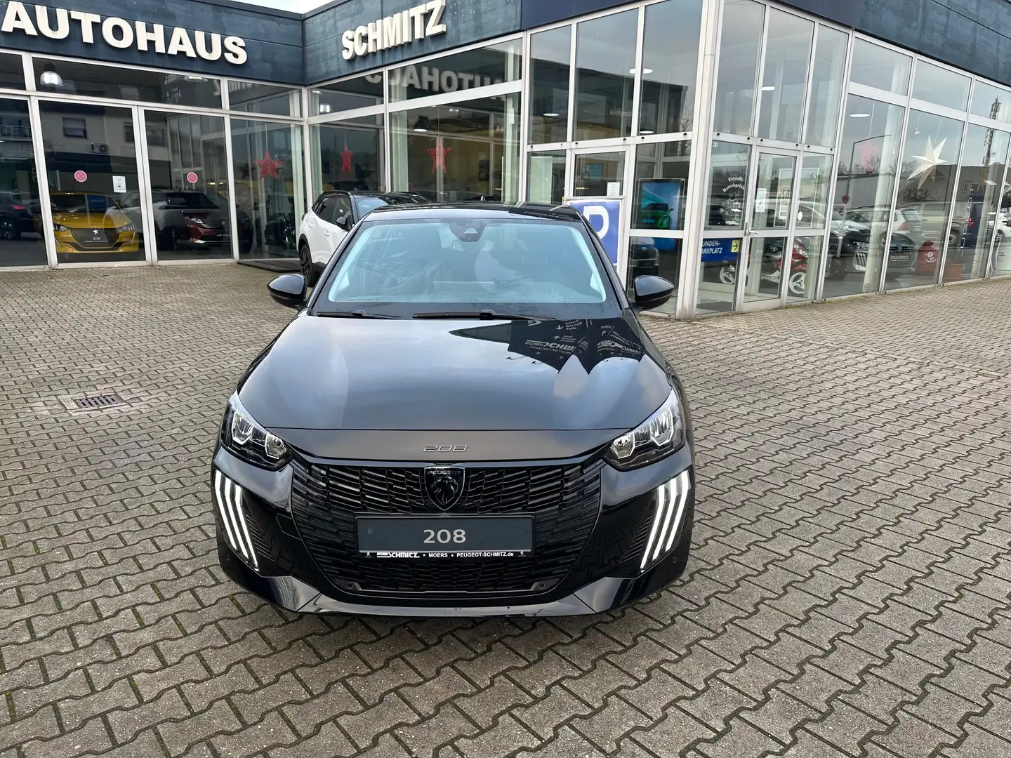 Peugeot 208 Allure PureTech 100, Navi, Sitzheizung Schwarz - 2