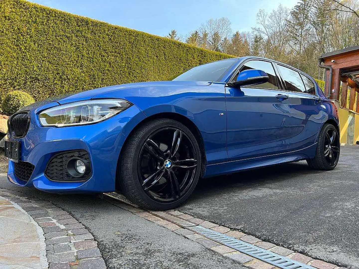 BMW 120 d M-Packet + Performance  Leder LED Schiebedach Blau - 2