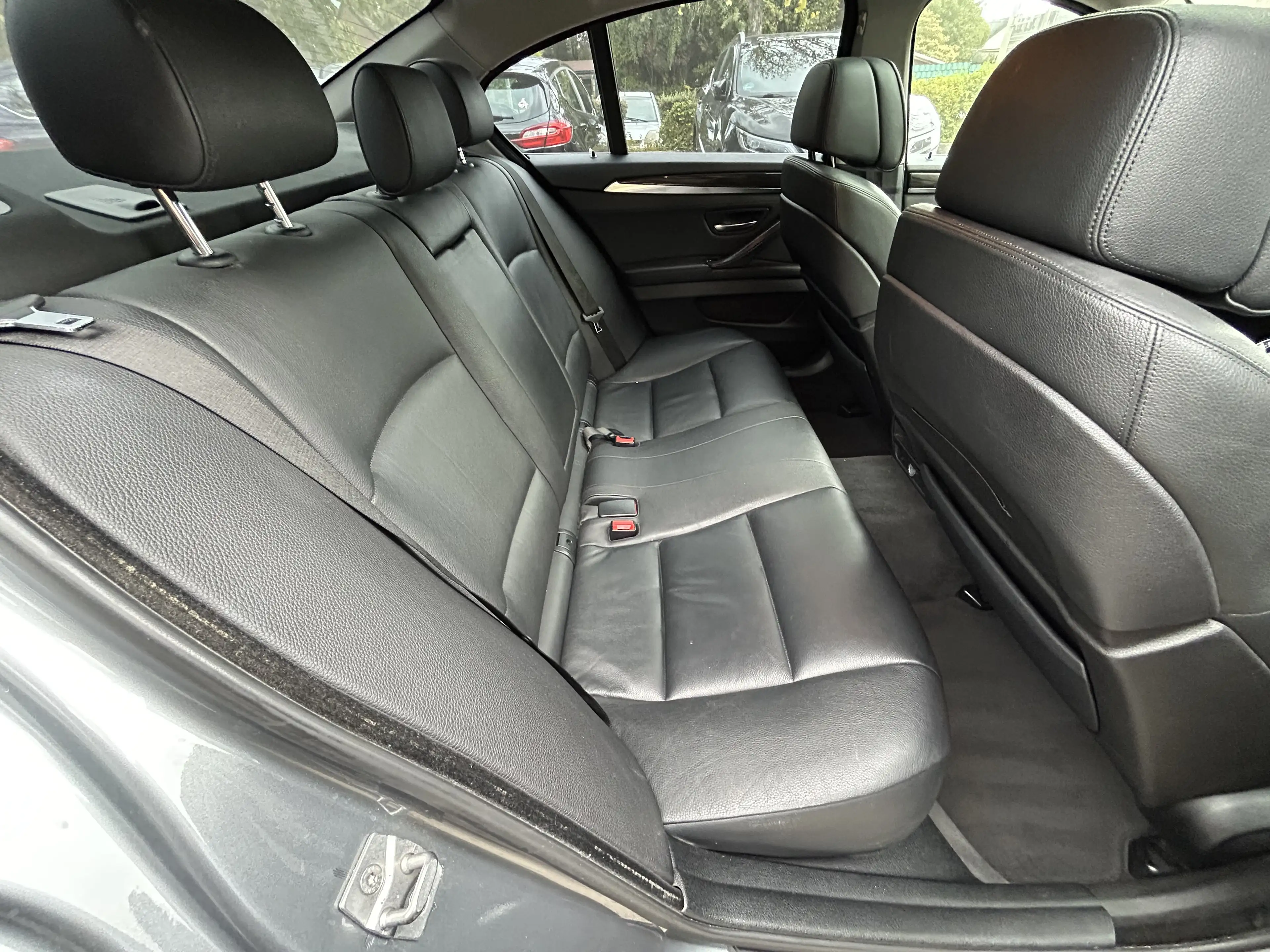 BMW 530 Top Ausstattung/ Scheckheft/ TÜV/ Finanzierung — photo 16