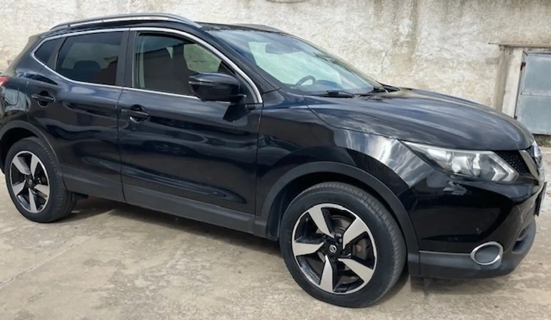 Nissan Qashqai Qashqai II 2014 1.5 dci 360 N-Connecta 110cv E6 Nero - 2