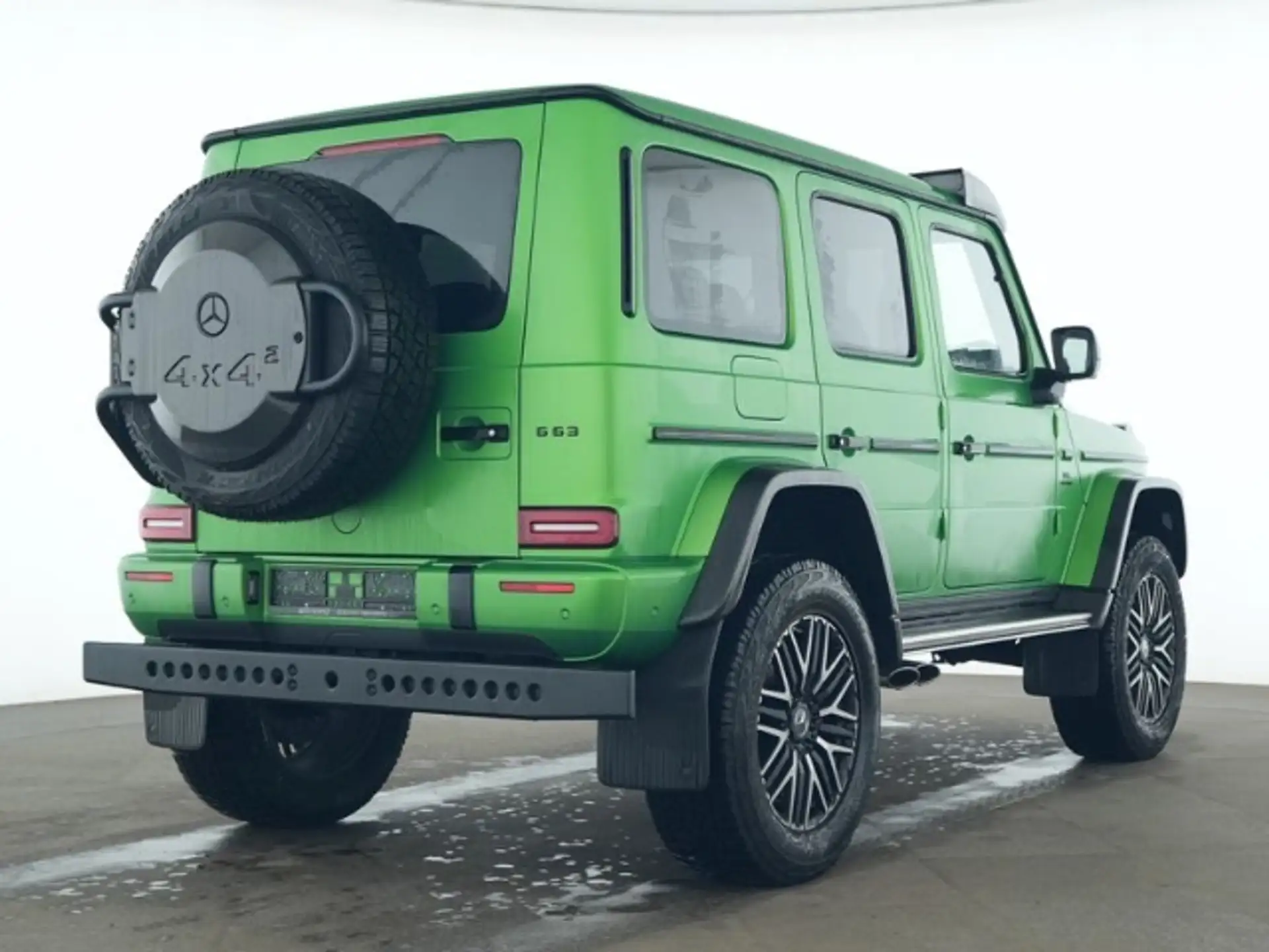 벤츠 G-Class G 63 AMG 2023 초록 사진 3