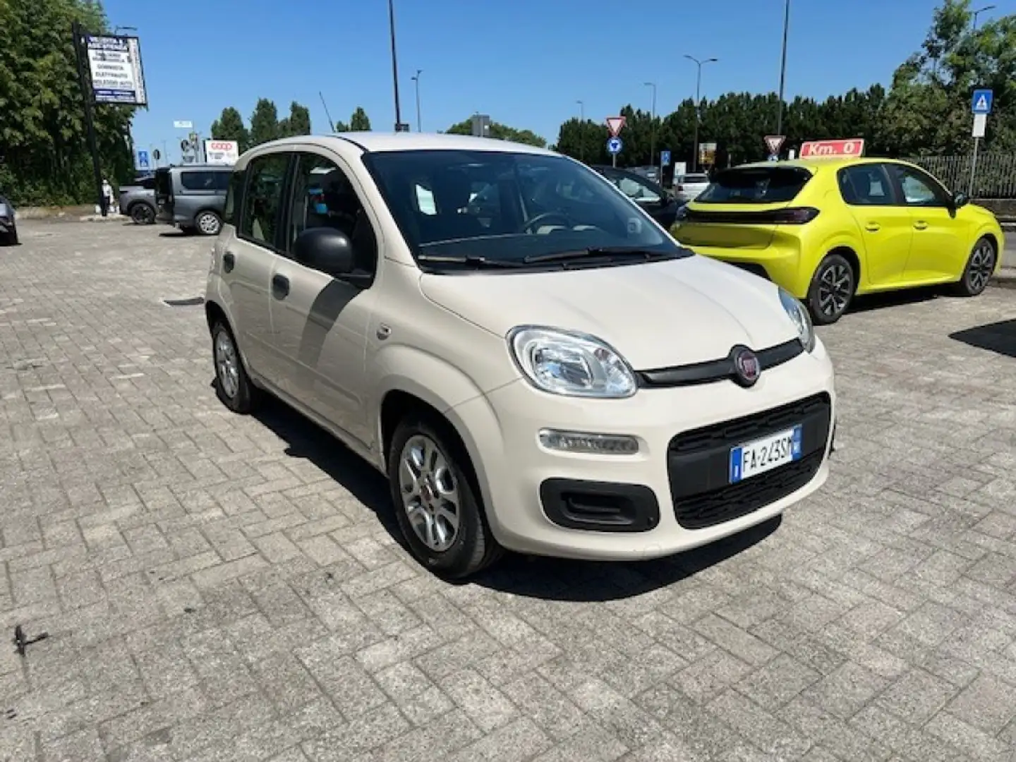 Fiat Panda 1.2 Lounge Beige - 1
