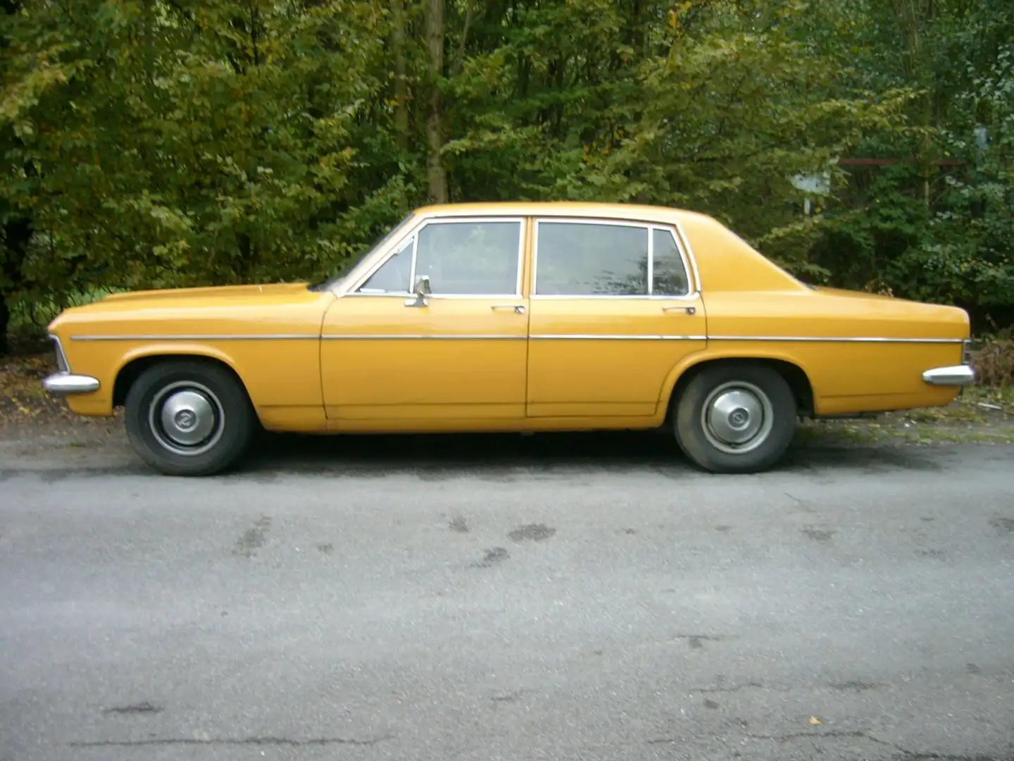 Oldtimer Opel Admiral B 2,8 H Gelb - 1