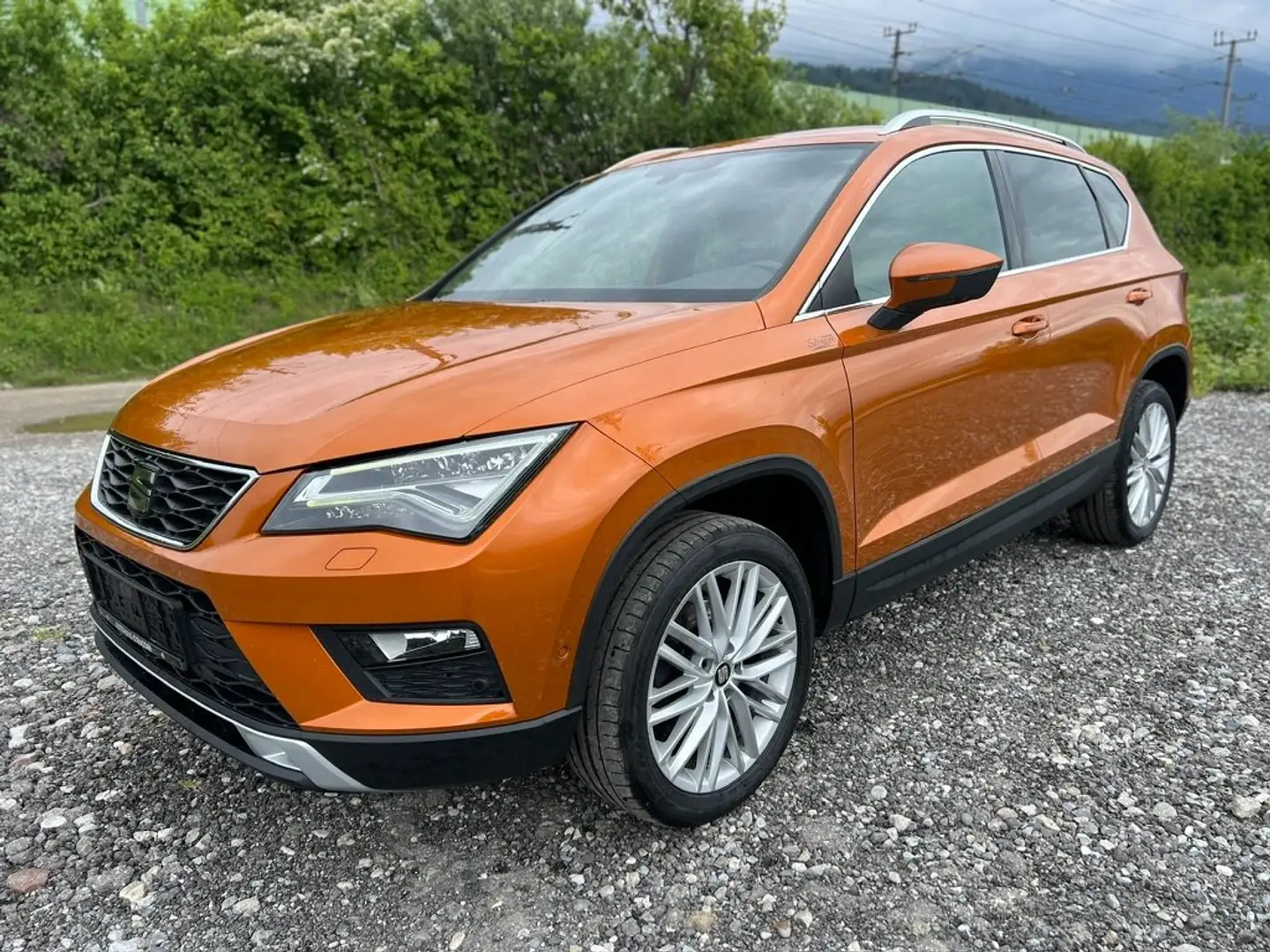SEAT Ateca 1.4 TSI Xcellence DSG Navi PDC Euro-6* Orange - 1