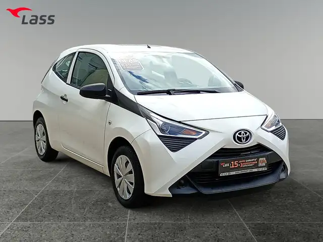 Toyota Aygo view 8