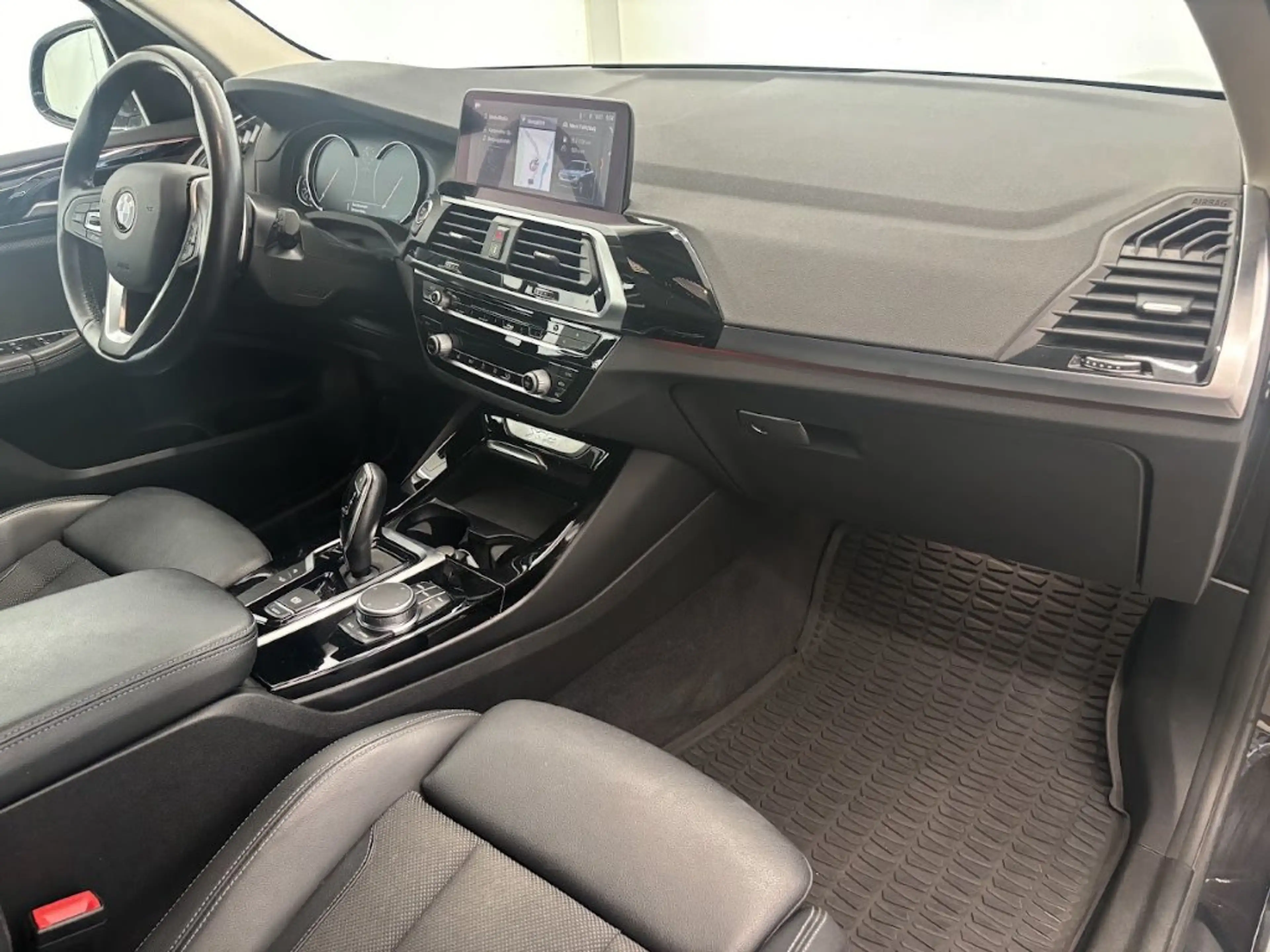 BMW X3 xDrive20d — photo 7