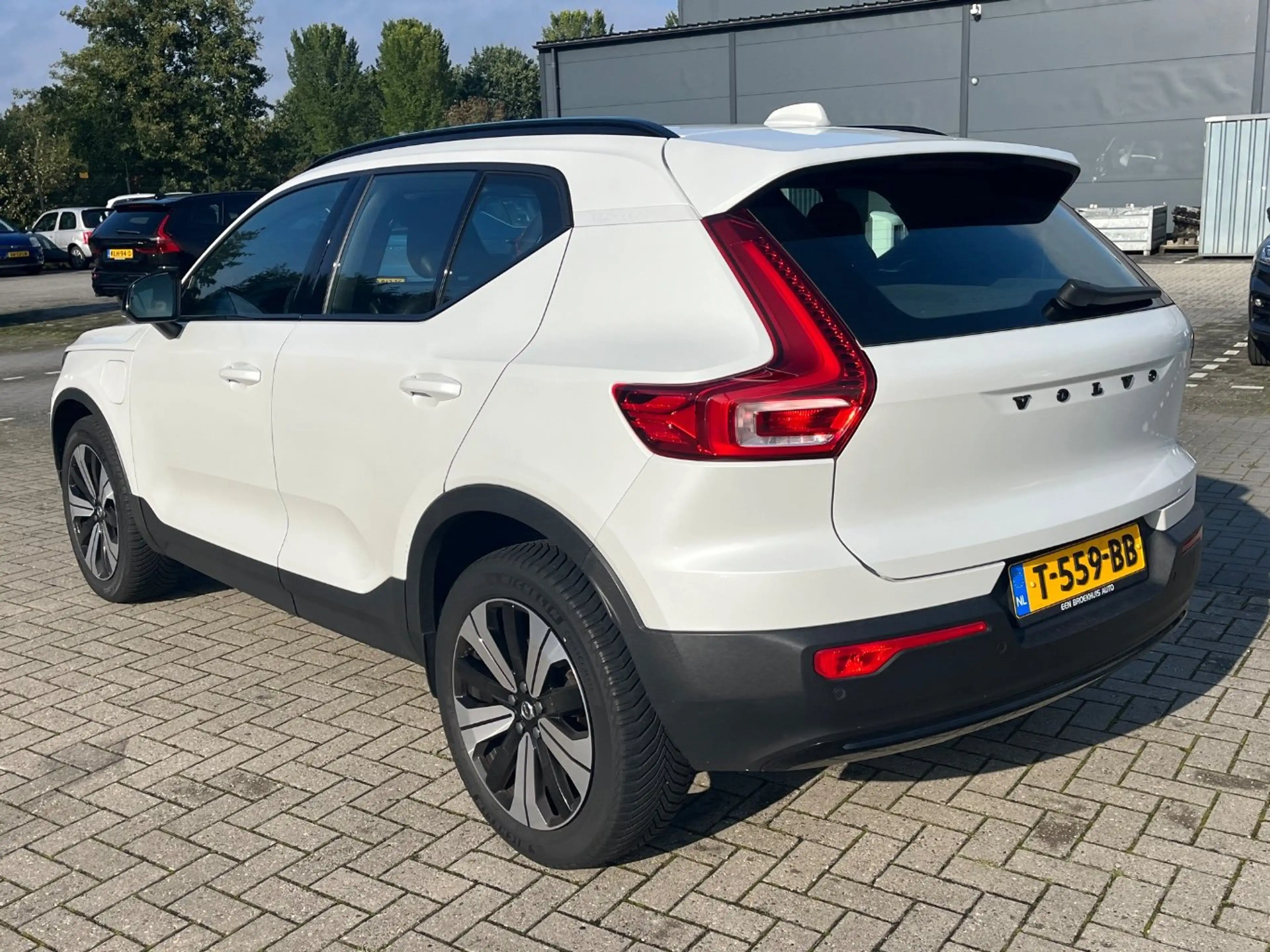 Volvo XC40 1.5 T5 Plug-in hybrid Ultimate Dark | Pano | Memor — photo 3