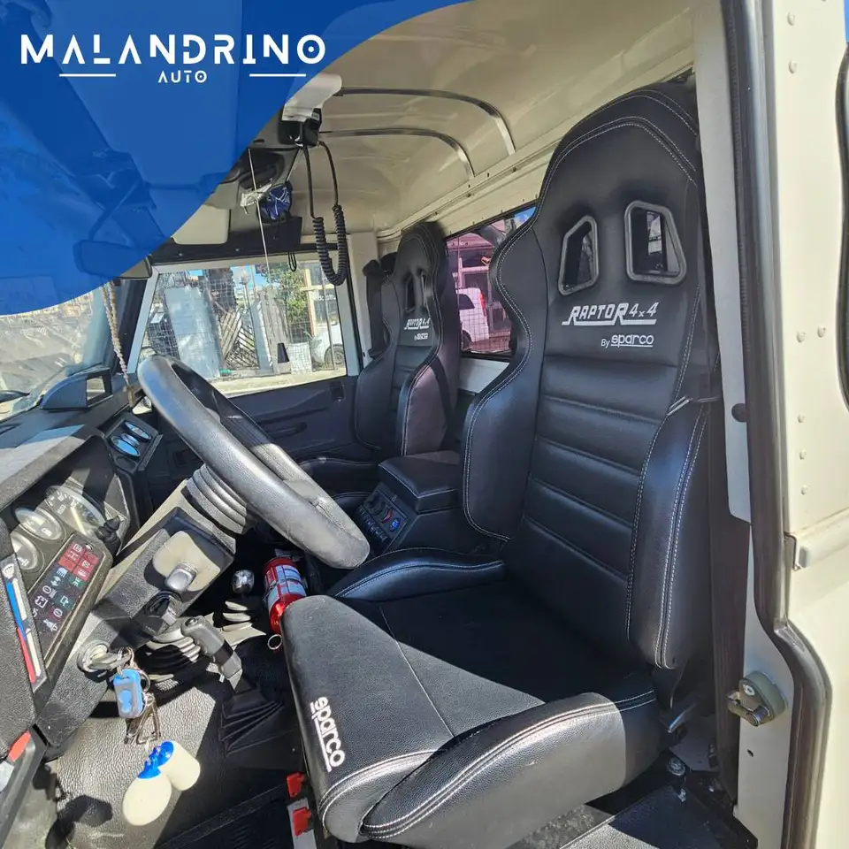 Land Rover Defender 90 2.5 tdi Soft-top, foto 3
