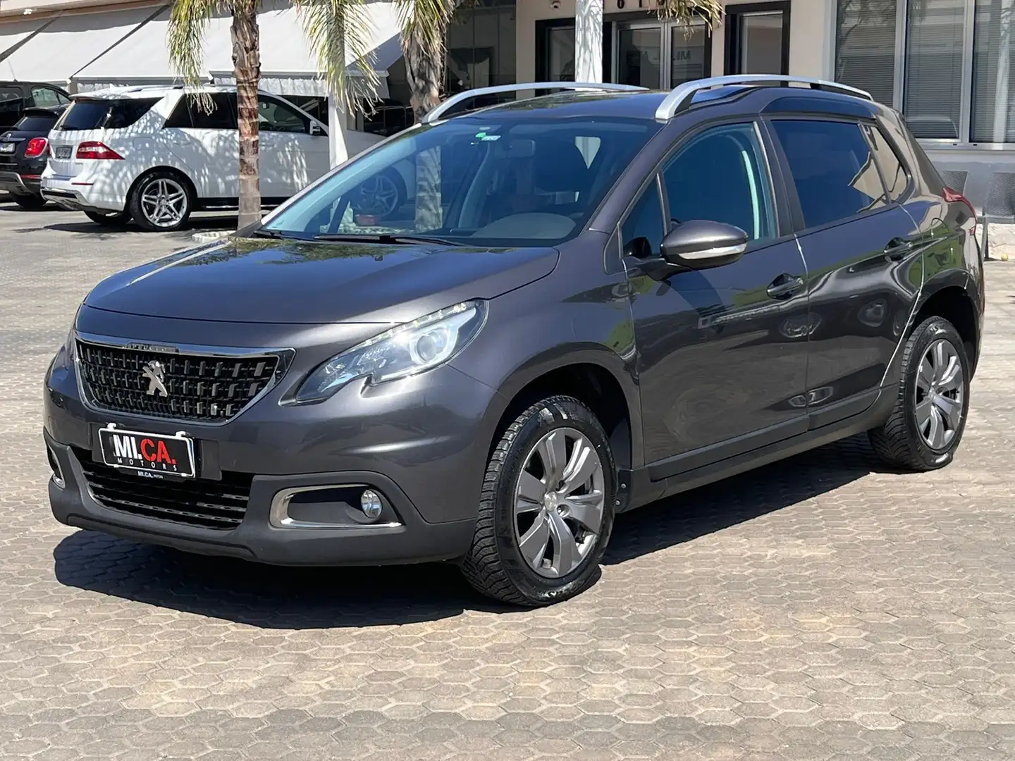 Peugeot 2008 2008 1.6 bluehdi Active 75cv my16 Grigio - 2