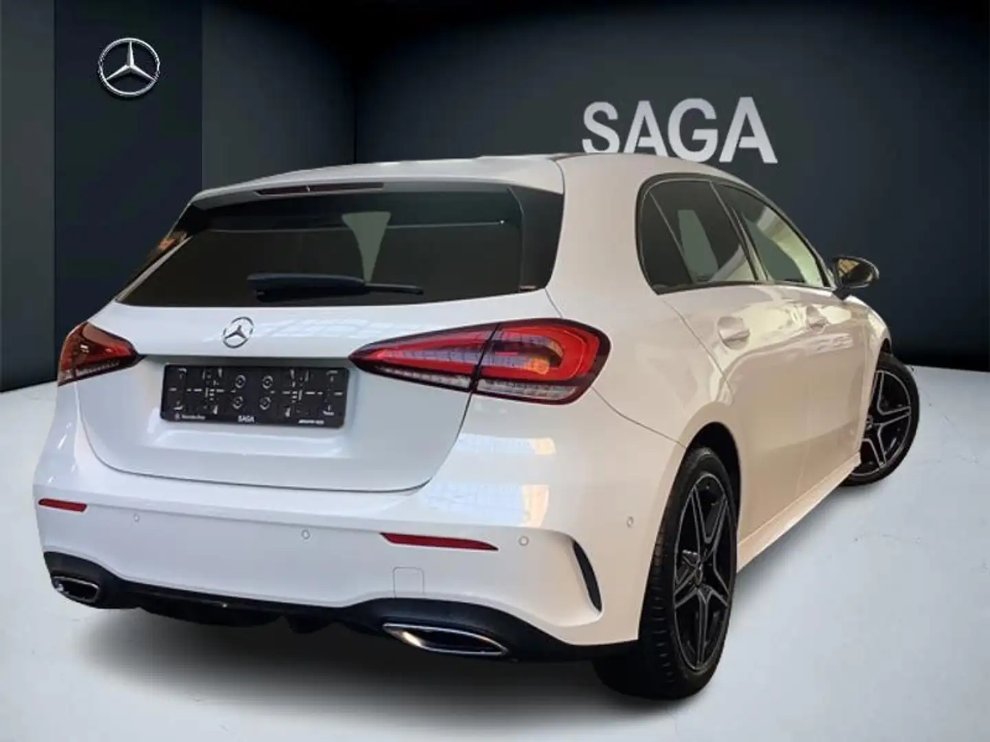 Mercedes-Benz A 180 AMG Pack Night / MBUX / Caméra Blanc - 2