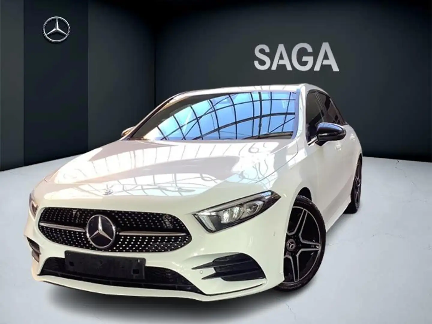 Mercedes-Benz A 180 AMG Pack Night / MBUX / Caméra Blanc - 1