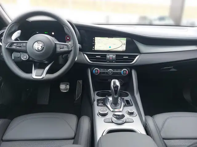 Alfa Romeo Giulia Veloce 2,0 280PS Q4 Ansicht 4