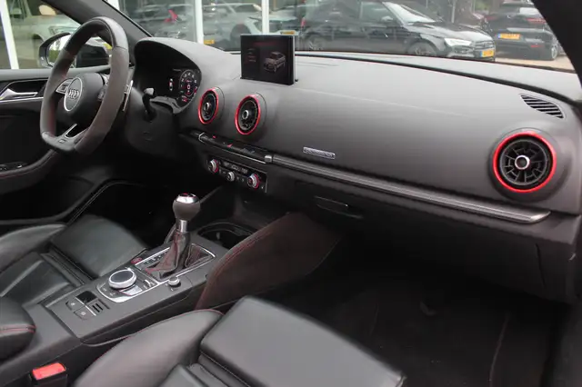Audi RS3 view 14