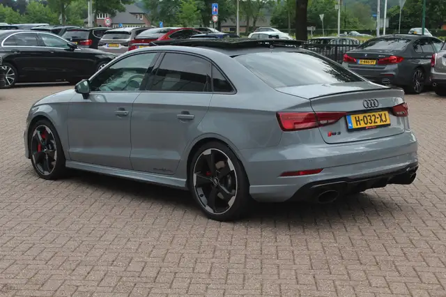 Audi RS3 view 3