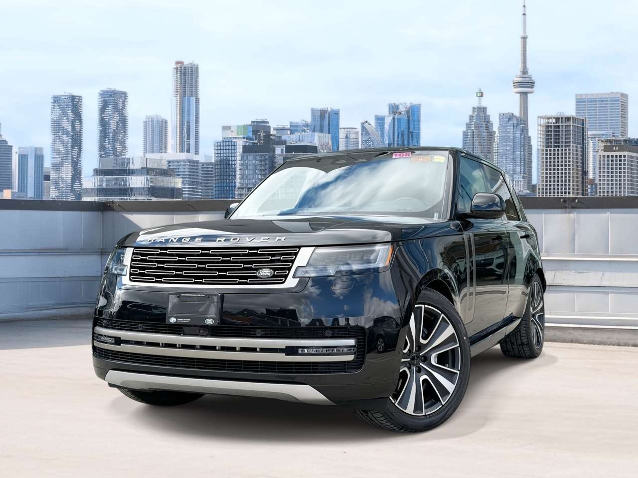 2026 Land Rover Range Rover P460e SE SWB