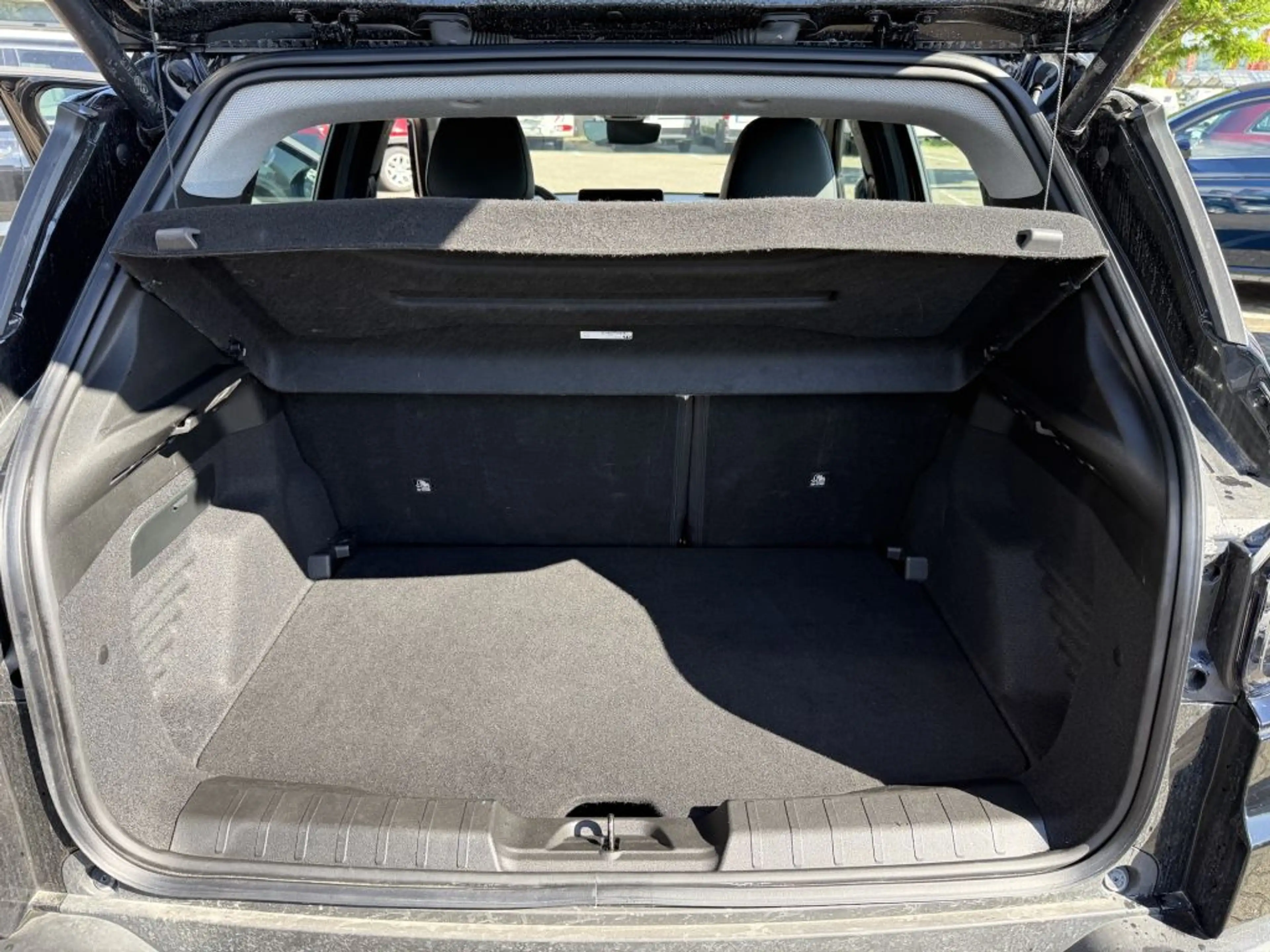 Jeep Avenger 1.2 GSE T3 Turbo-Benzin GDI Altitude — photo 14