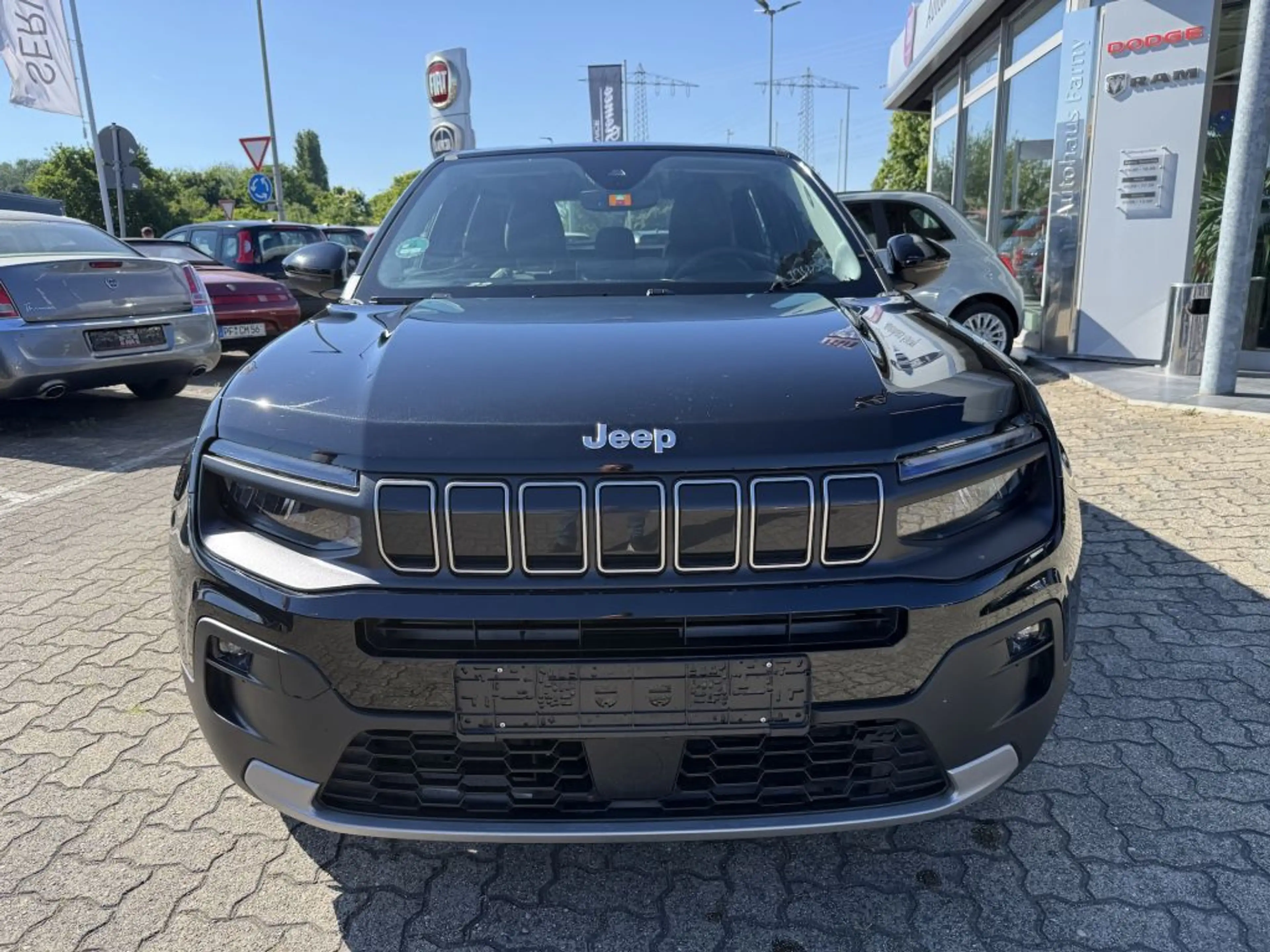 Jeep Avenger 1.2 GSE T3 Turbo-Benzin GDI Altitude — photo 2