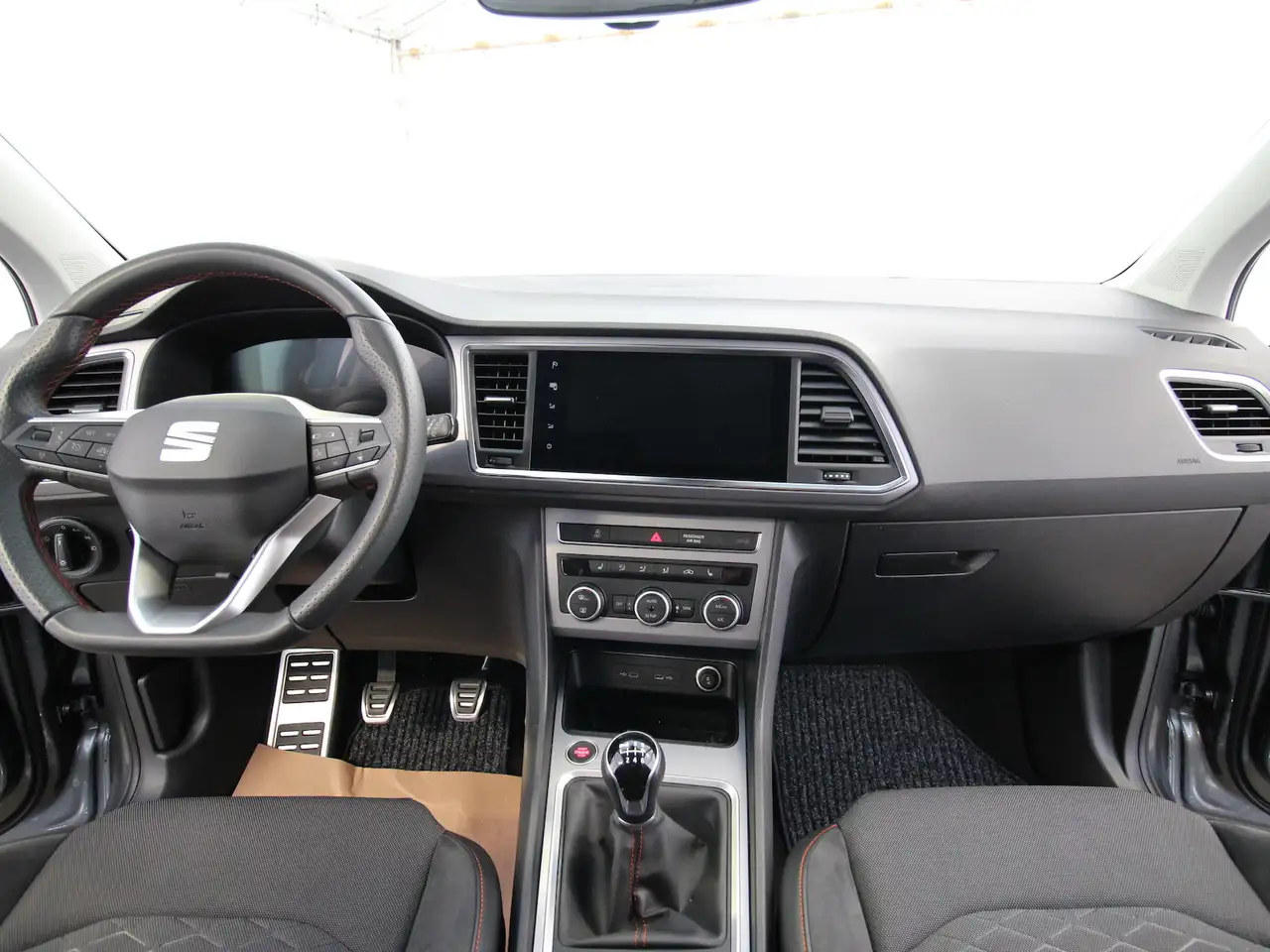 SEAT Ateca 1.5 TSI FR NAVI+KAMERA+LED+ACC 12