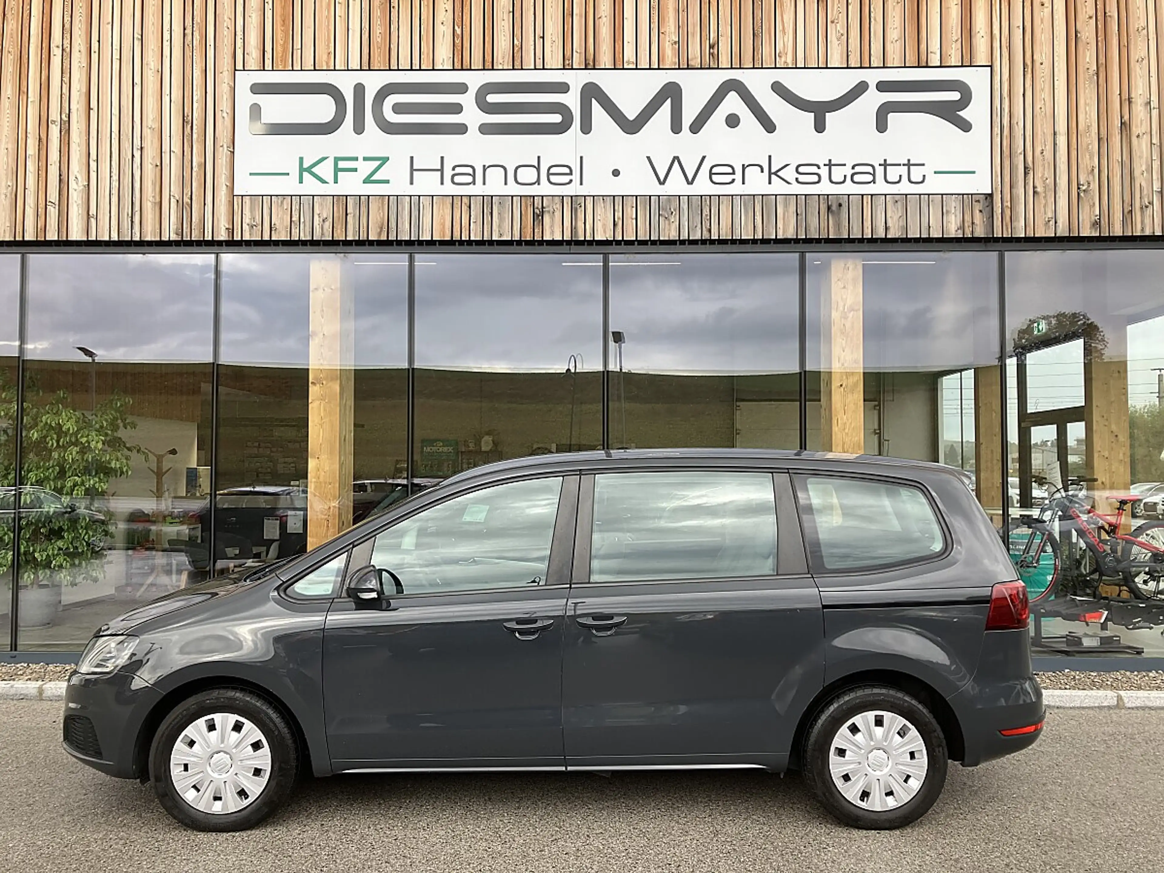 SEAT Alhambra 2.0 TDI Business — photo 2
