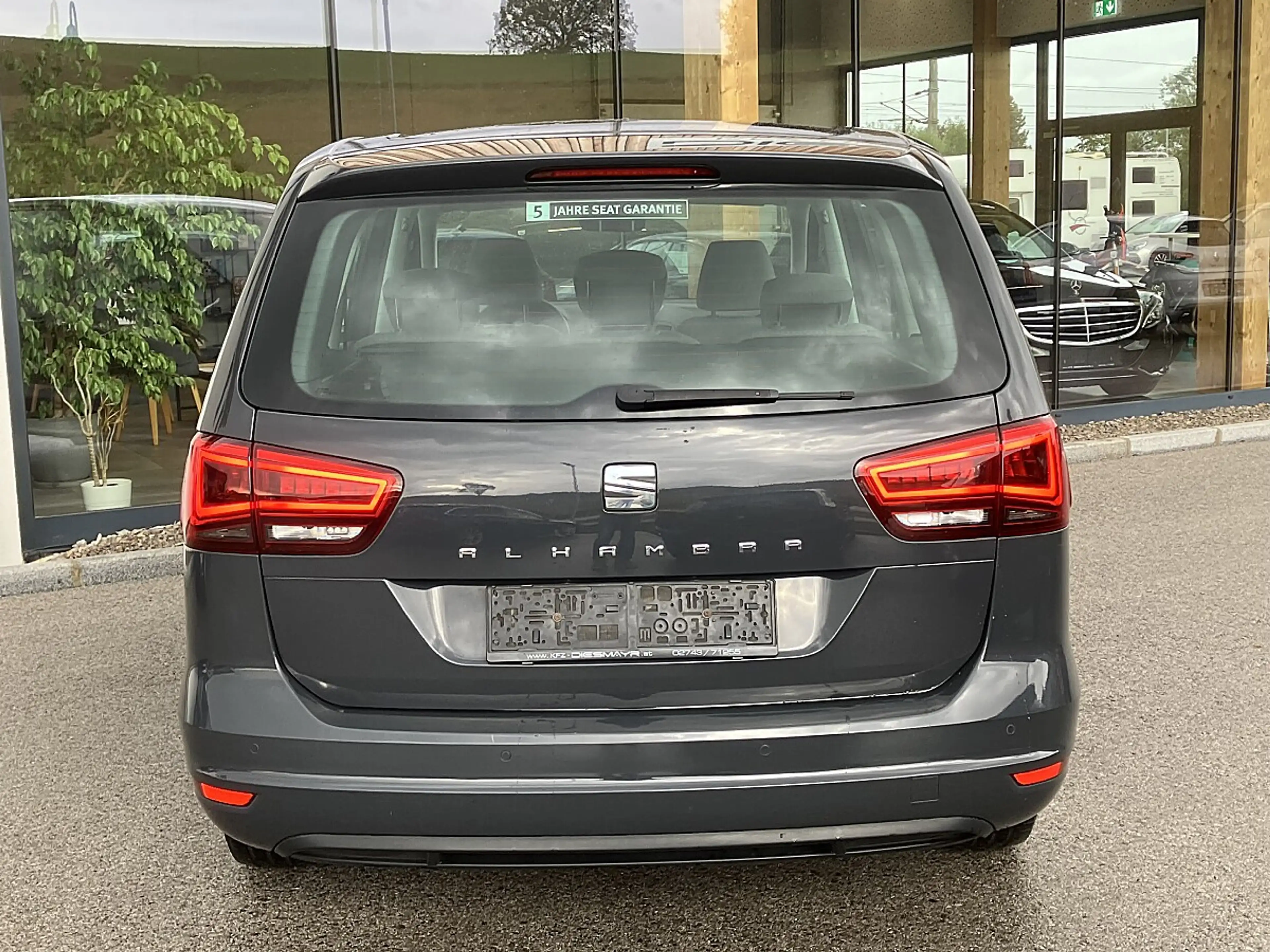 SEAT Alhambra 2.0 TDI Business — photo 4