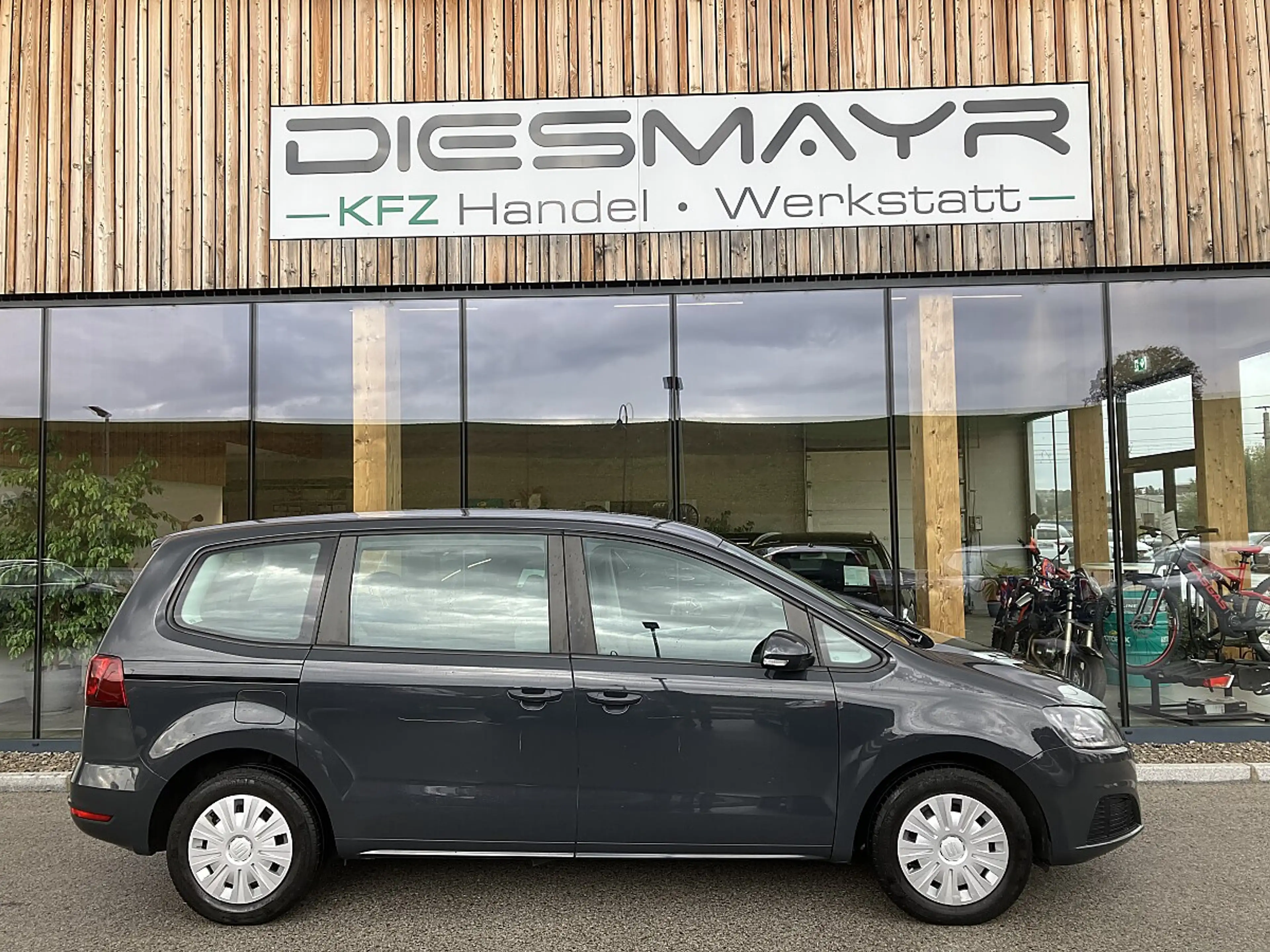 SEAT Alhambra 2.0 TDI Business — photo 6
