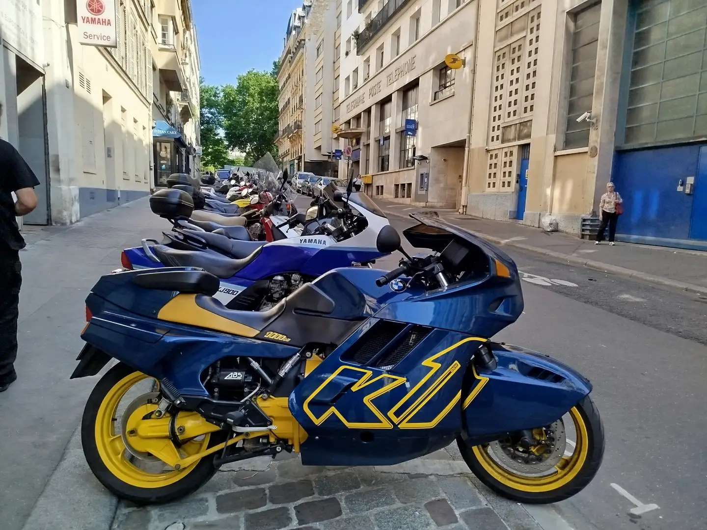 BMW K 1 Bleu - 1
