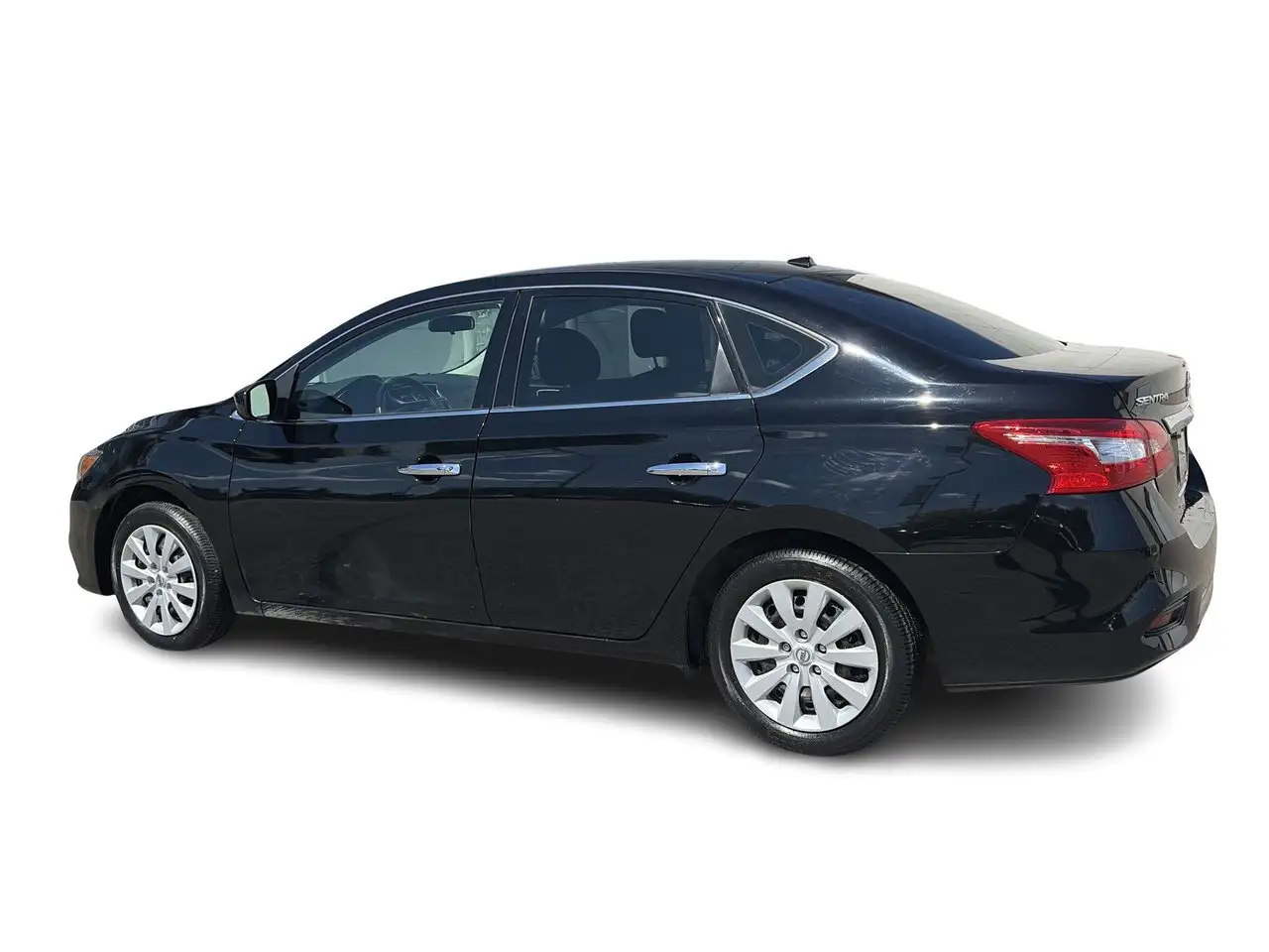 Nissan Sentra снимка Nissan Sentra