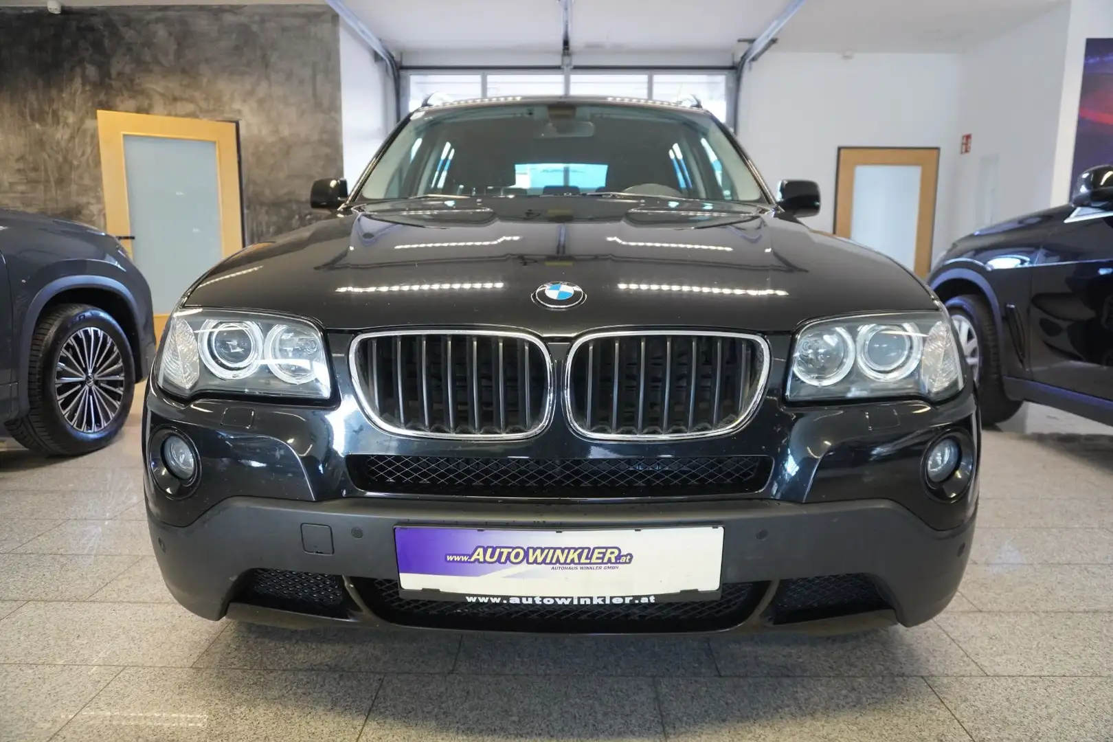 BMW X3 2,0d xDrive Ö-Paket Aut. Schwarz - 2
