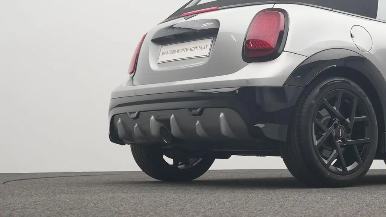 MINI John Cooper Works Cabrio John Cooper Works Trim 21