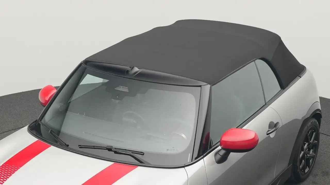 MINI John Cooper Works Cabrio John Cooper Works Trim 23