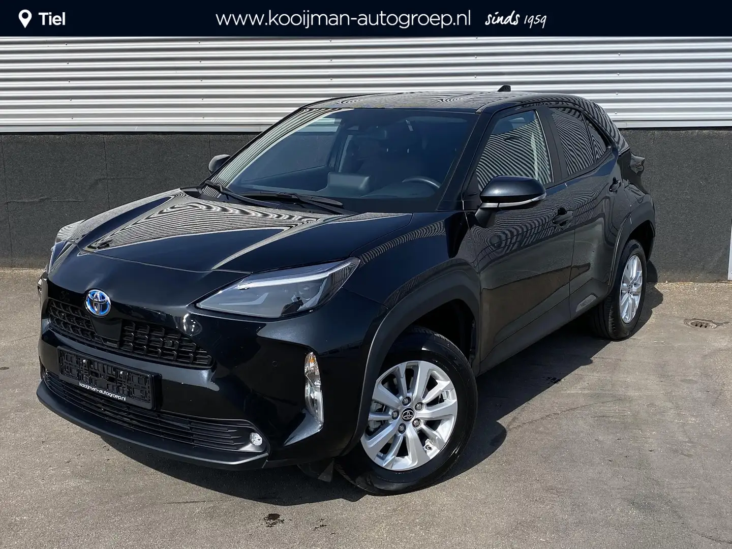 Toyota Yaris Cross 1.5 Hybrid Dynamic edition Incl: AppleCarPlay / An Zwart - 1