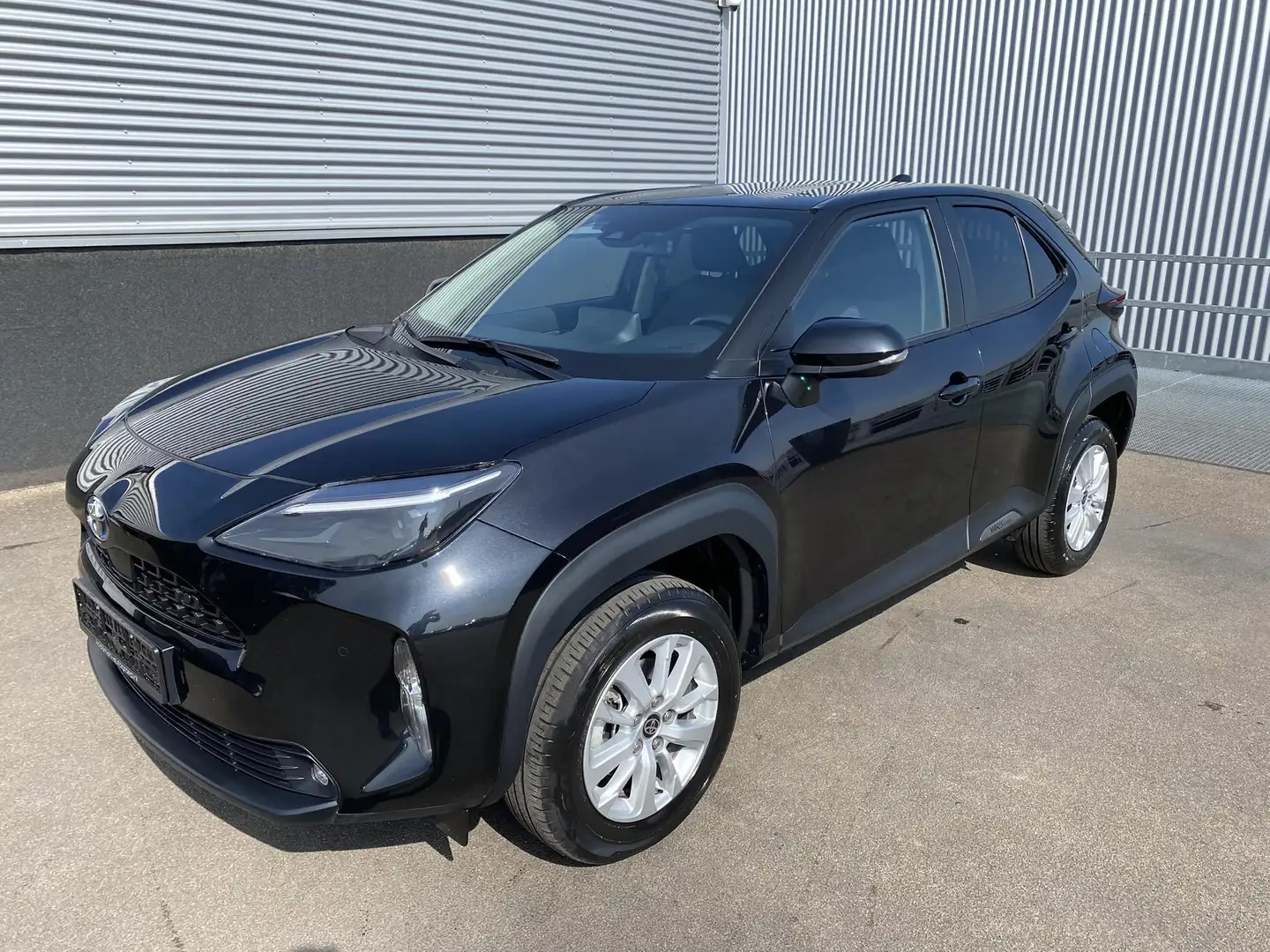 Toyota Yaris Cross 1.5 Hybrid Dynamic edition Incl: AppleCarPlay / An - 2