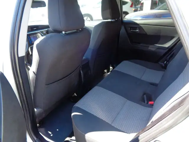Toyota Auris view 8