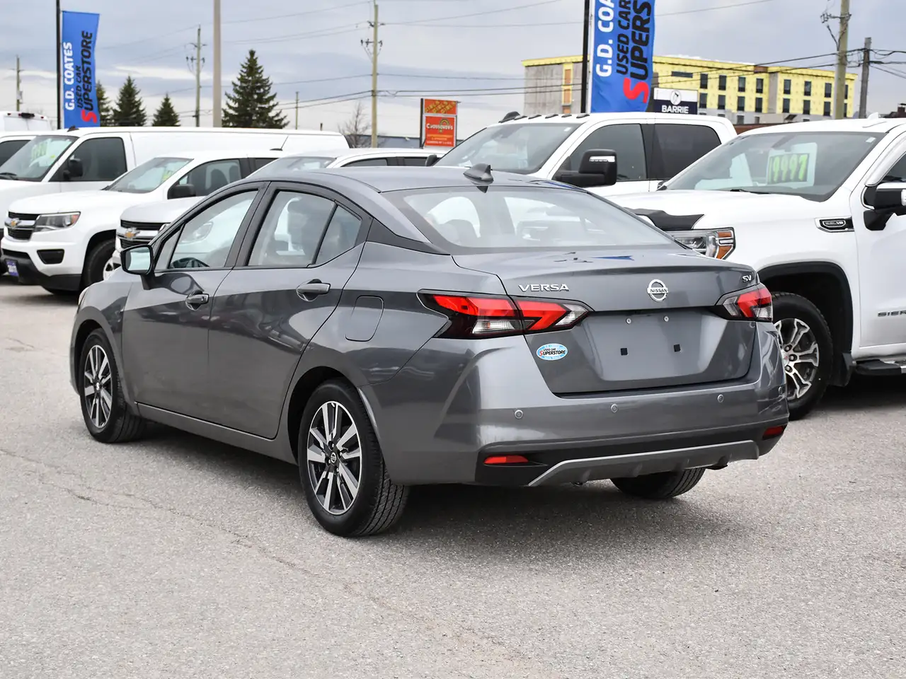 Nissan Versa снимка Nissan Versa