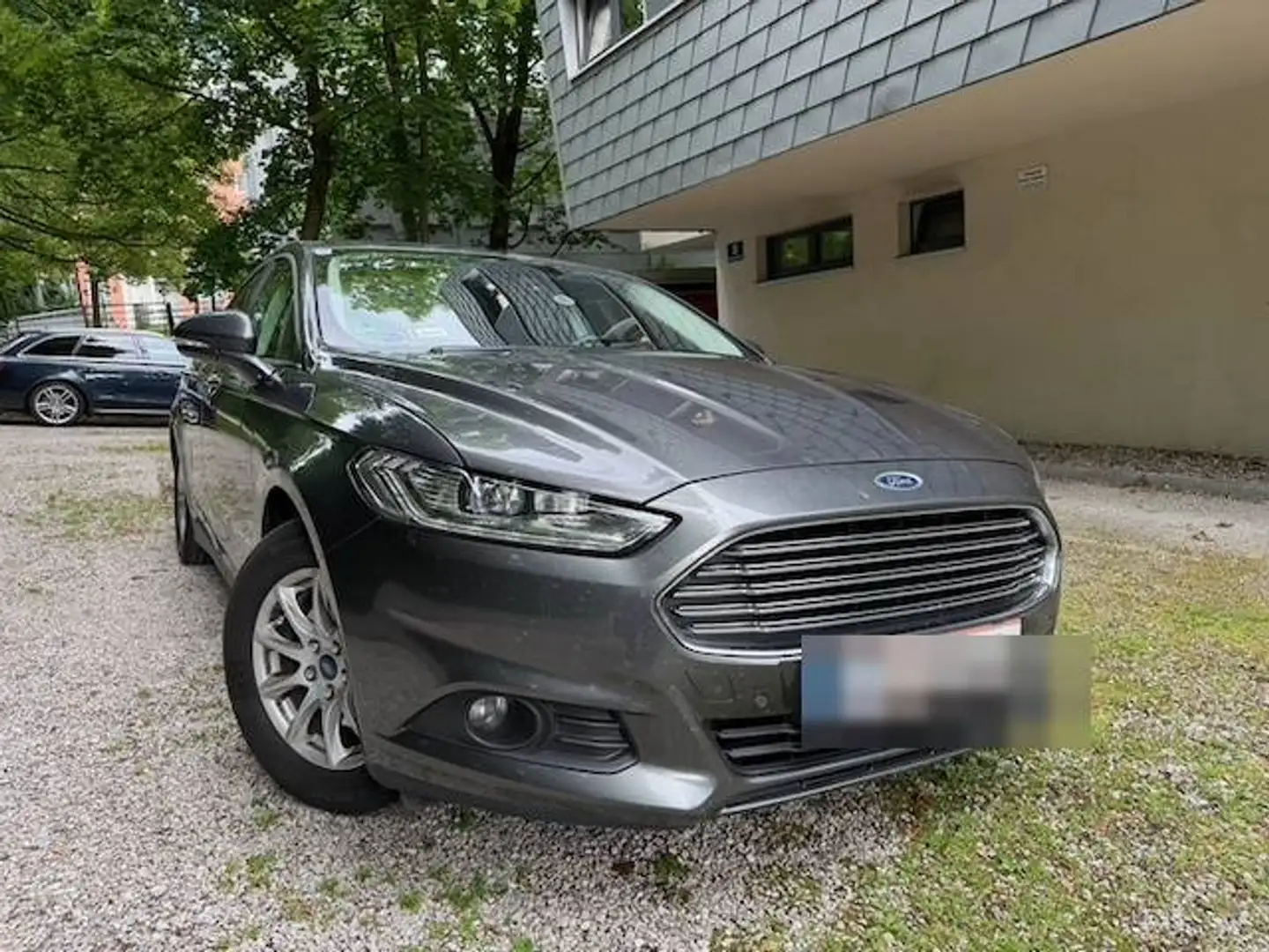 Ford Mondeo Mondeo Trend/Titanium 1,5 EcoBoost Grau - 1