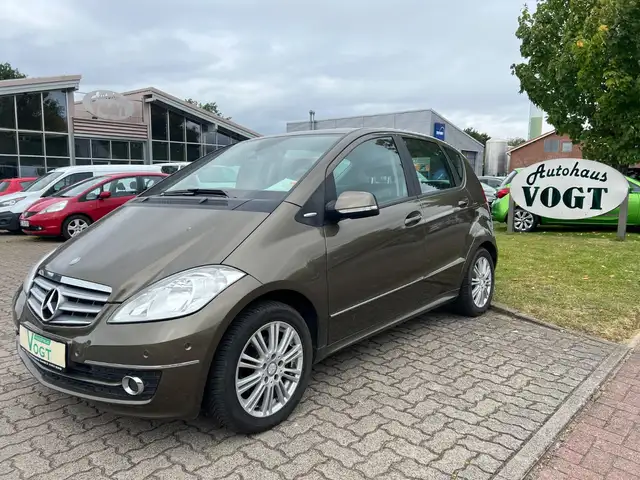 Mercedes-Benz A 180 A -Klasse PANO/SHZ/TEMP