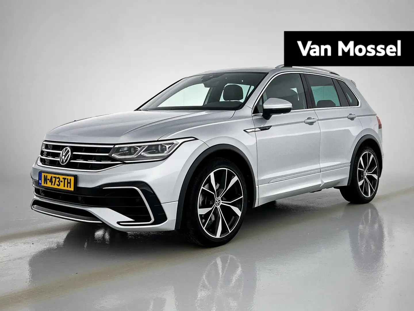 Volkswagen Tiguan 1.5 TSI R-Line | Automaat | LMV | Panorama dak | C Gris - 1