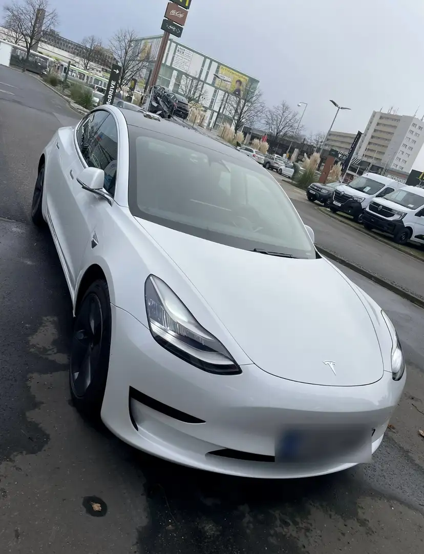 Tesla Model 3 Model 3 Standard Reichweite Plus Hinterradantrieb Weiß - 1