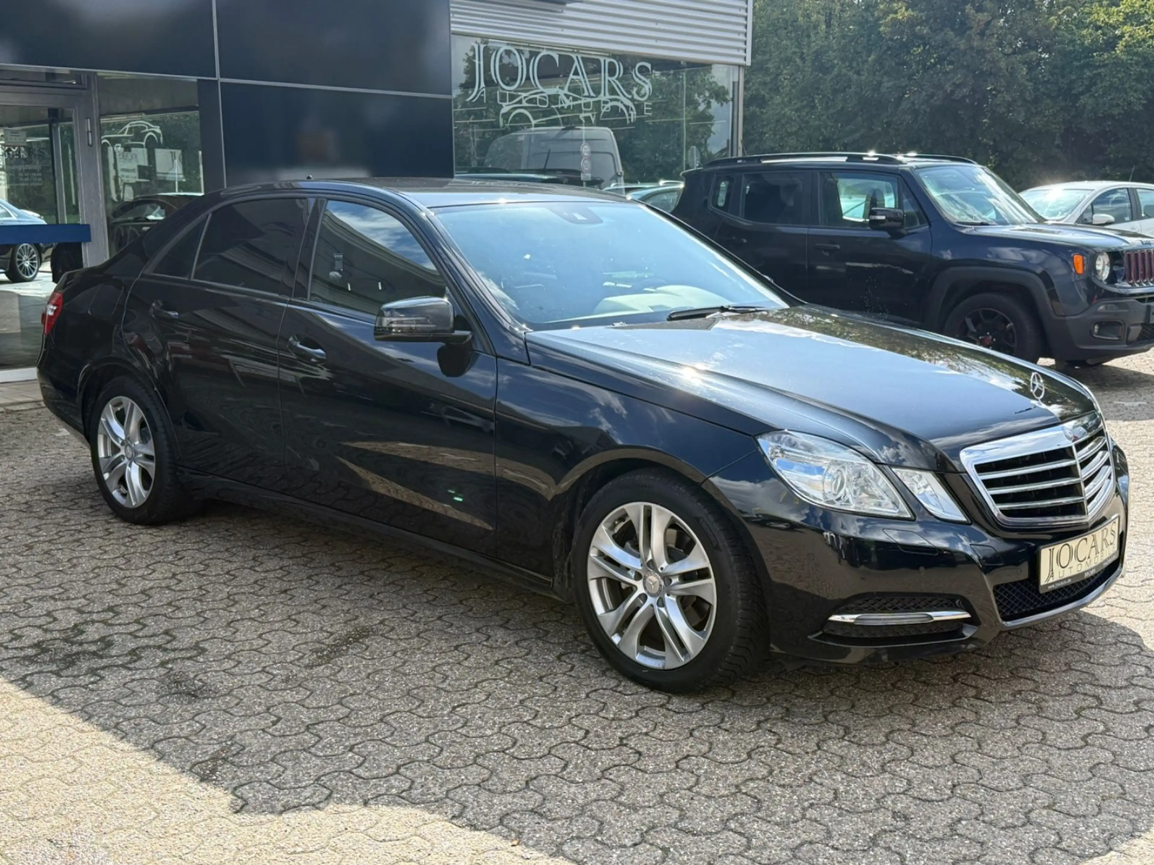 Mercedes-Benz E 200 E Limousine BlueEff. *AMBIENTE*TEMP*SH — photo 9