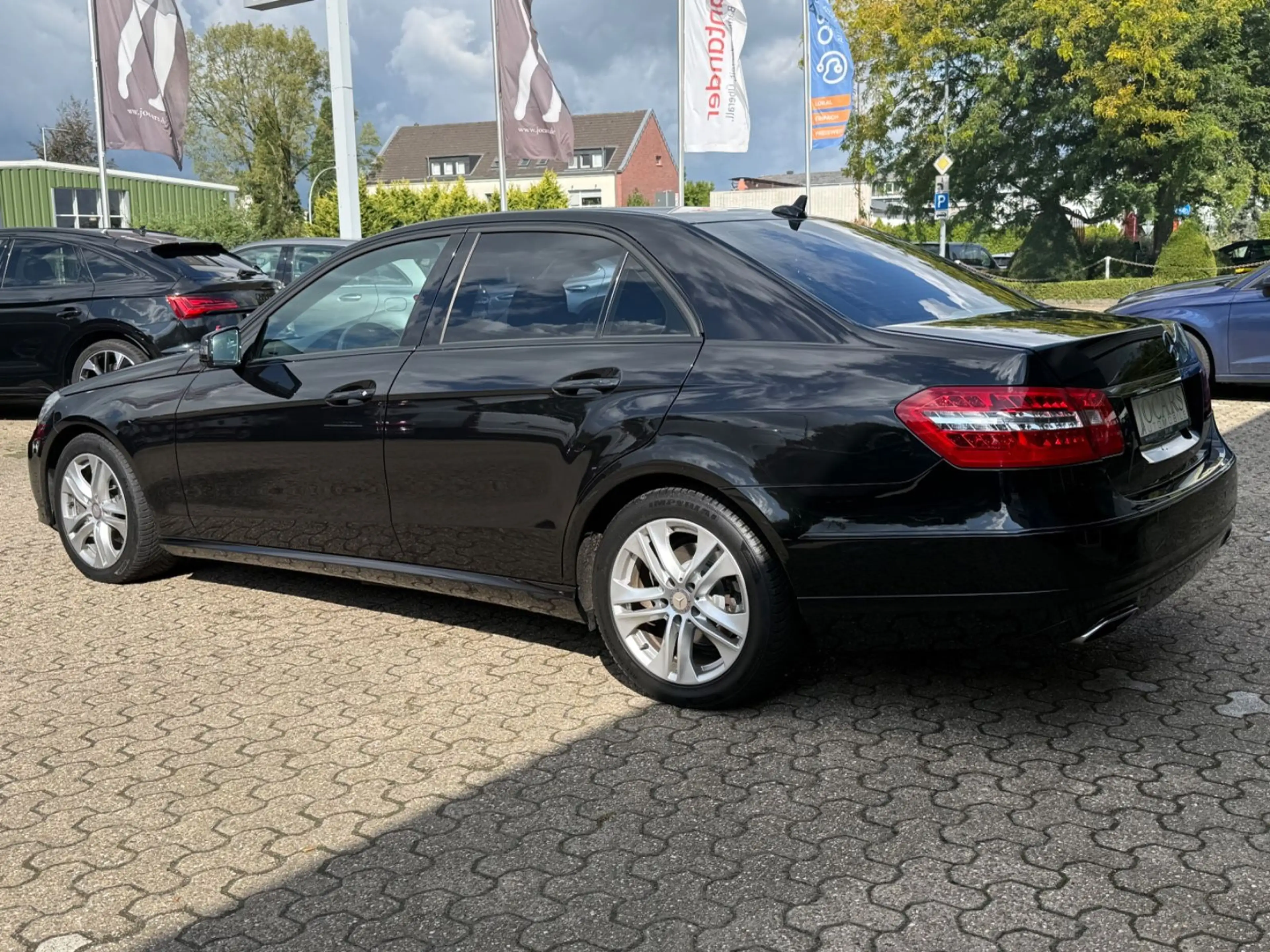 Mercedes-Benz E 200 E Limousine BlueEff. *AMBIENTE*TEMP*SH — photo 5