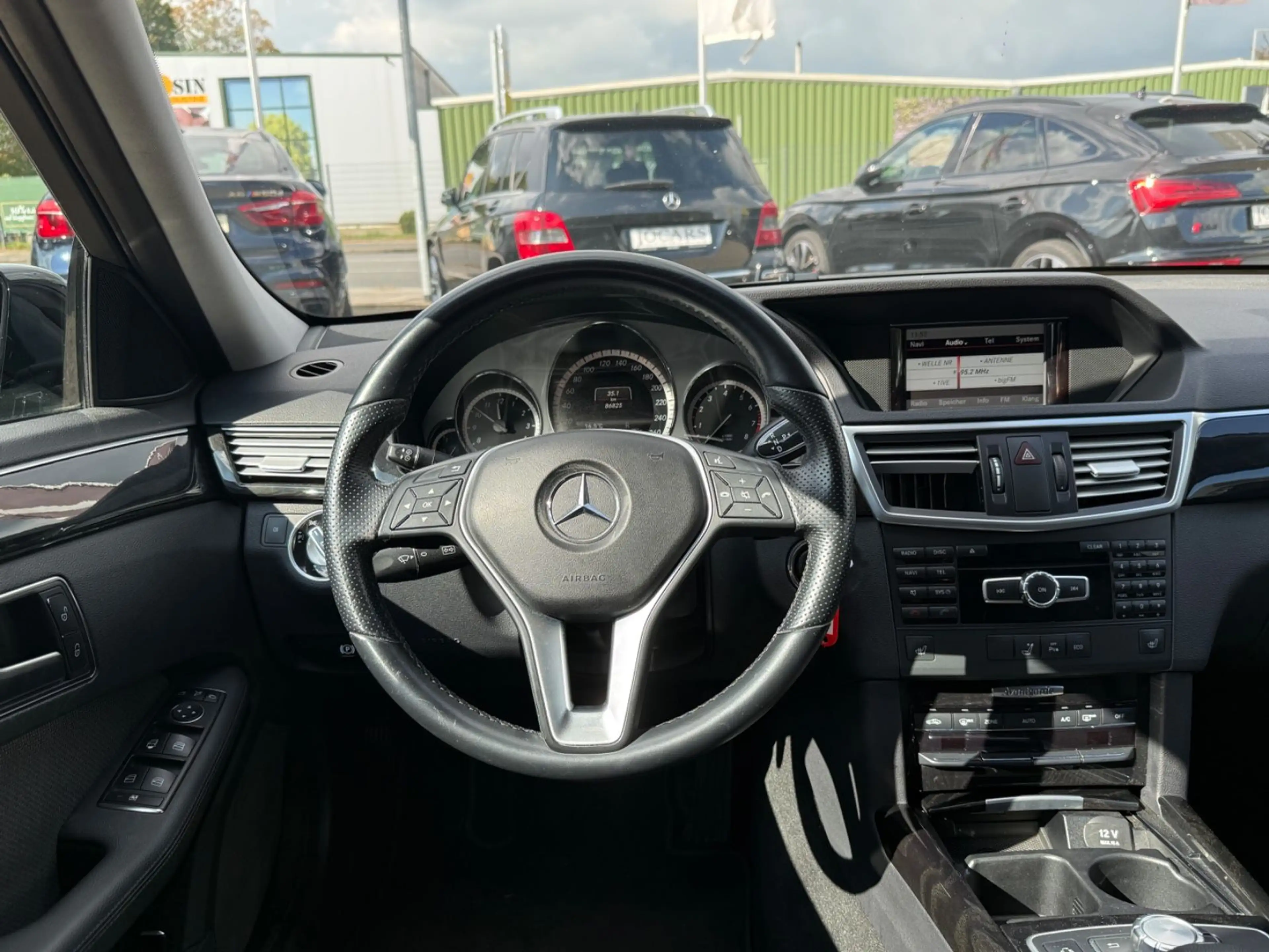 Mercedes-Benz E 200 E Limousine BlueEff. *AMBIENTE*TEMP*SH — photo 12