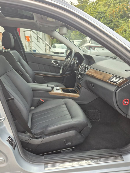 Mercedes-Benz E 350 CGI BlueEff Elegance LEDER SHZ KLIMAAUT NA — photo 14