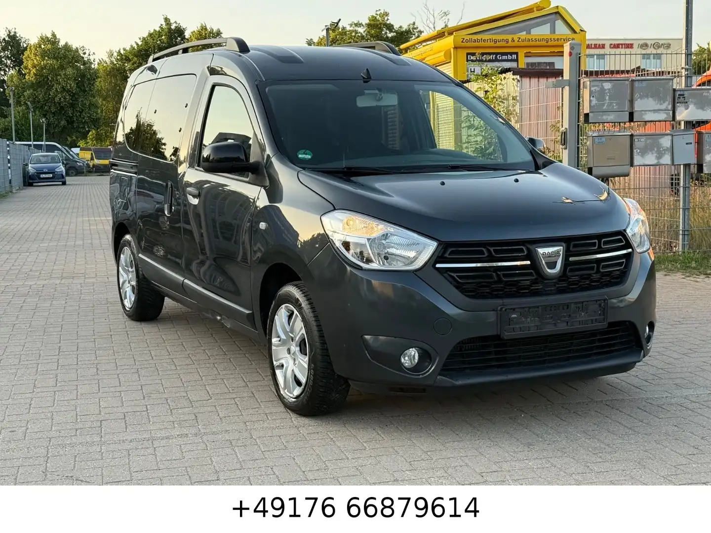Dacia Dokker Comfort Gris - 1