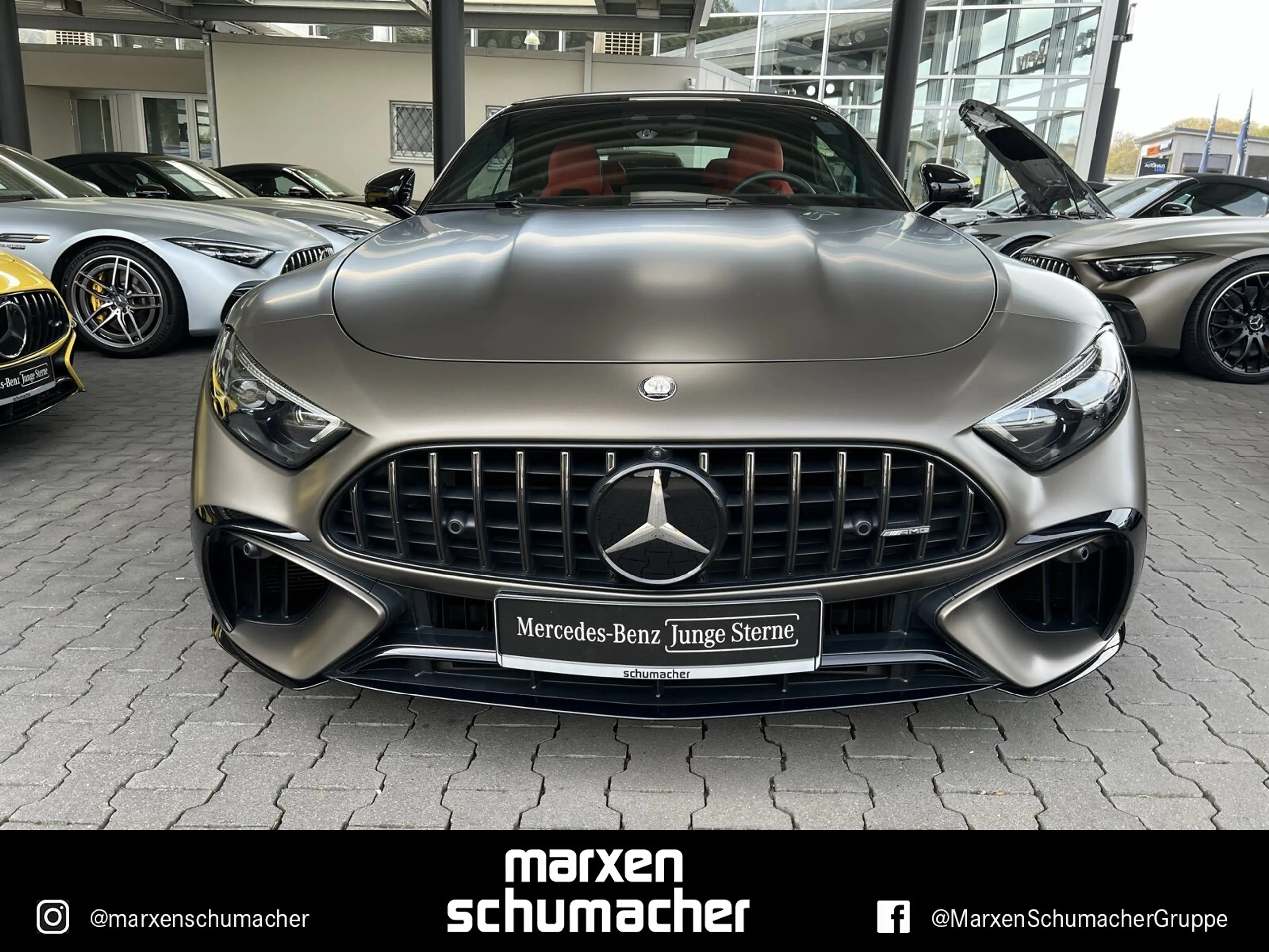 Mercedes-Benz SL 63 AMG AMG SL 63 4M+ Lift+Aero+Massage+Night2+Magno+red — photo 2