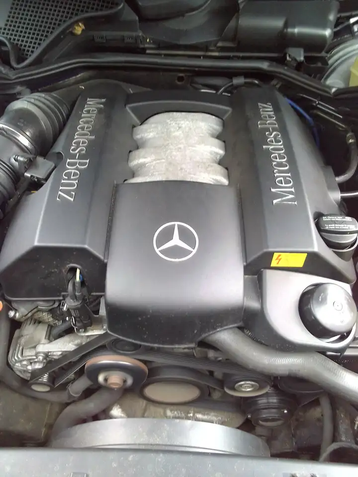 Mercedes-Benz E 240 Avantgarde, foto 4