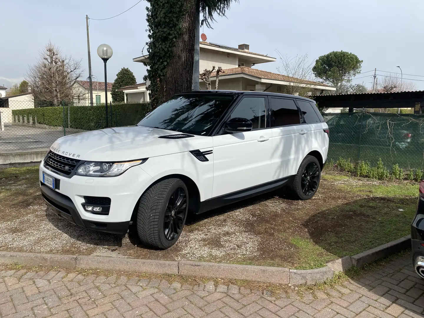 Land Rover Range Rover Sport 3.0 tdV6 HSE auto - 1
