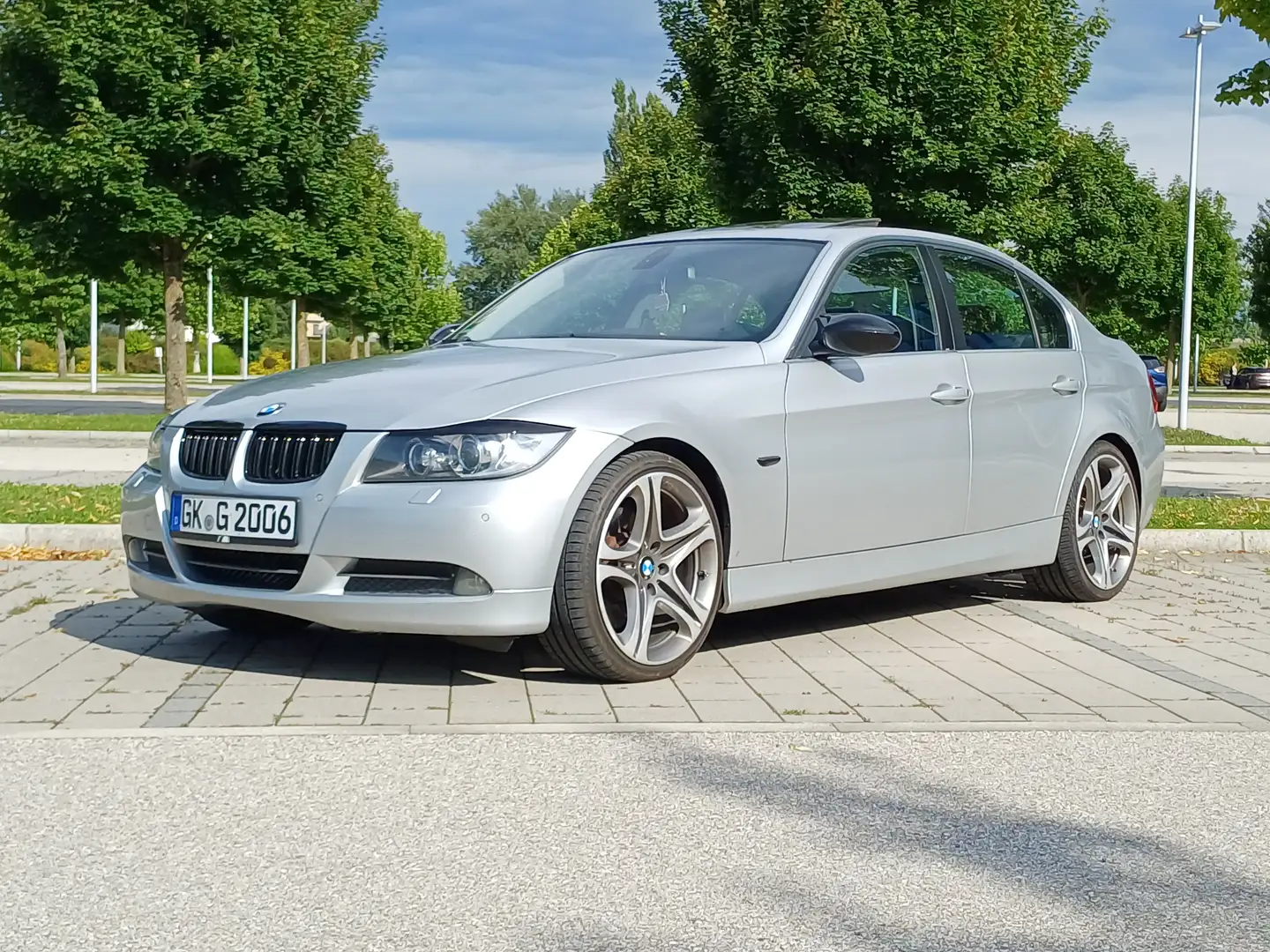 BMW 325 325d Silber - 1