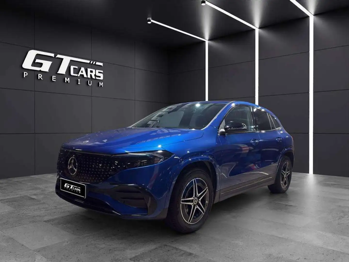 Mercedes-Benz EQA 250+ AMG Azul - 1