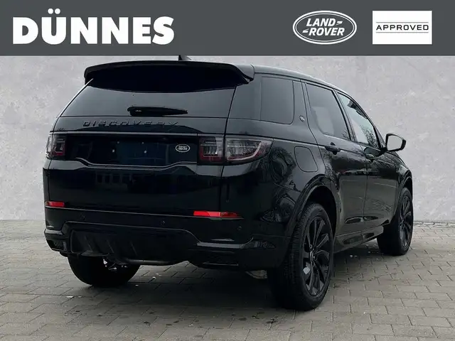 Land Rover Discovery Sport view 2