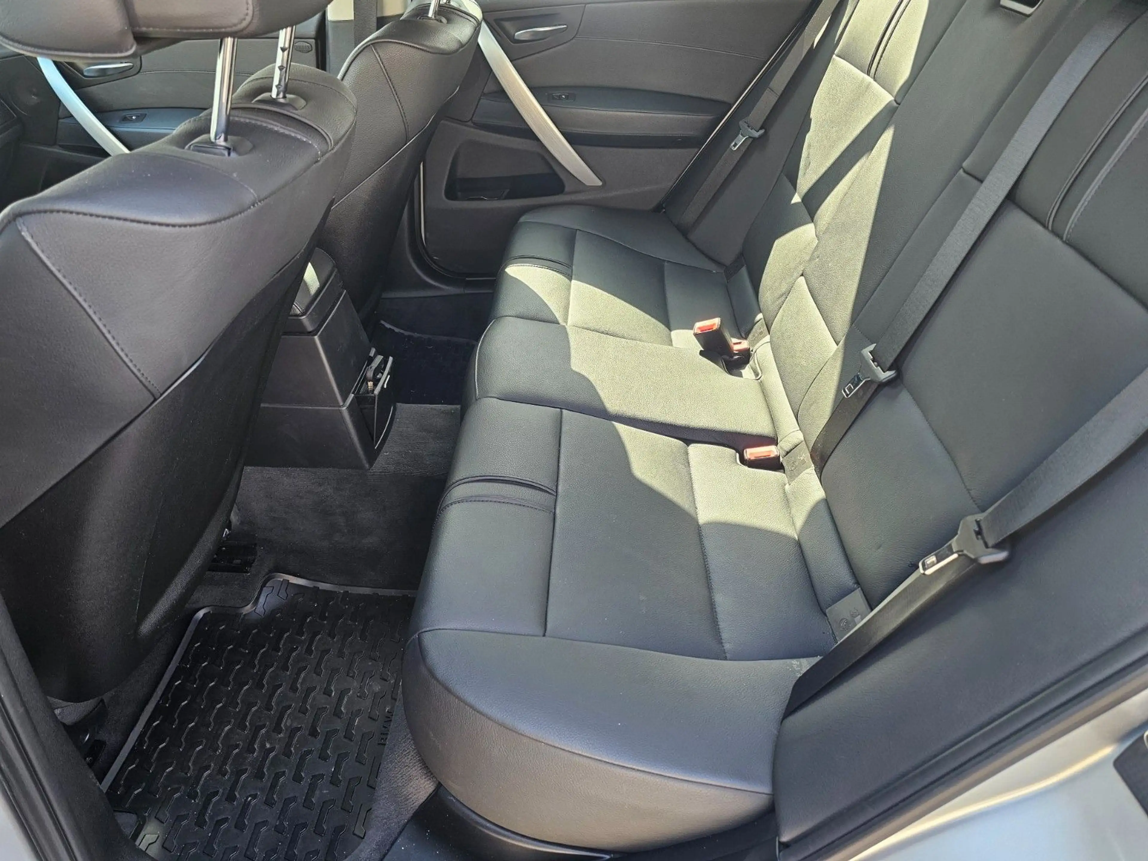 BMW X3 2.0 d — photo 15